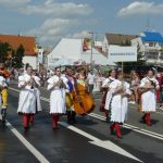 Strakonice pokračují v oslavách. Dnes například s Mou vlastí nebo Adamem Mišíkem