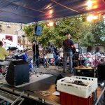 Bouřka zahnala kapely na Střeláckém čaji do malého sálu Střelnice