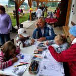 S prázdninami se děti v Malšicích rozloučily barevně