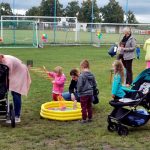 S prázdninami se děti v Malšicích rozloučily barevně