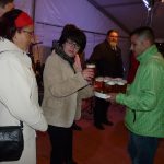 Na zdar festivalu si starosta s organizátory připil strakonickým pivem