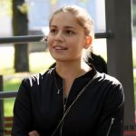 Silní muži a křehké dívky závodili v posilování u letního kina
