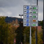Naváděcí systém parkování se testuje. Auta ohlídají čidla a mobilní data