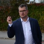 Naváděcí systém parkování se testuje. Auta ohlídají čidla a mobilní data