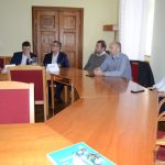 Naváděcí systém parkování se testuje. Auta ohlídají čidla a mobilní data