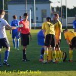 Sanitka, červená karta a čtyři góly. Derby Chýnova s Meteorem mělo drajv!