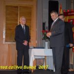 Vyznamenání k 28. říjnu převzali v Milevsku houslový pedagog Jan Humpál, podnikatel Jan Polata, předseda Senior klubu ZVVZ Jiří Lesák a šampion v dřevorubeckém sportu Martin Komárek