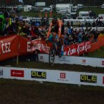 Suverénní Mathieu van der Poel ovládl i táborský evropský šampionát. Michael Boroš dojel sedmý