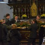 Hubertská jízda v Písku finišovala u kostela Narození Panny Marie