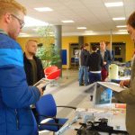 Firmy na Burze práce cílily hlavně na studenty posledních ročníků