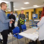 Firmy na Burze práce cílily hlavně na studenty posledních ročníků