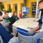 Firmy na Burze práce cílily hlavně na studenty posledních ročníků