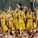 Senzace – Sršni pokřtili novou palubovku vyřazením Jindřichova Hradce