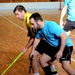 Vesnická florbalová liga v Bernarticích dnes pokračovala pěti zápasy