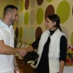 Rozsvícení vánočního stromu v nemocnici sledovala i hejtmanka kraje