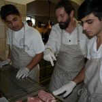 Děti z dětských domovů vařily a obsluhovaly v restaurantu