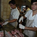 Děti z dětských domovů vařily a obsluhovaly v restaurantu