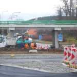 Otevření kruhového objezdu v Milevsku se odložilo kvůli chodníku