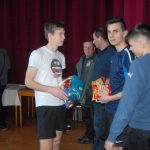 Vítězové vánočního turnaje ve stolním tenisu v Dražicích – Milan Vlček, Petr Chytil a Jakub Stuchlík