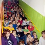 Školáci v Borotíně se čtyři měsíce od havárie dočkali nové kuchyně