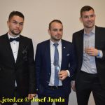 Aleš Nešický obhájil cenu pro nejlepšího hráče klubu. Fotbalisté FC MAS Táborsko roztančili Palcát