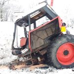 Ve Střelských Hošticích vjel vlak do traktoru