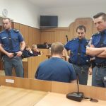 Sedmnáct a dvanáct let za loupežné přepadení v Horusicích