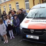 Firmy se složily na nové auto pro dětský domov