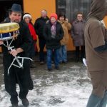 Maškarní průvod míří z Roudné do Janova