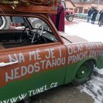 Maškarní průvod míří z Roudné do Janova