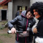 Ve Lnářích se o maškary krásně starali