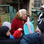 Ve Lnářích se o maškary krásně starali