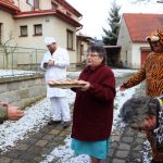 Ve Lnářích se o maškary krásně starali