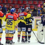 Motor se po vítězné přestřelce vrátil do čela tabulky a překročil hranici sta bodů!