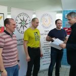 Policisté na krajském přeboru v plavání se záchranou tonoucího