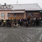 První huštění si v mrazu nenechala ujít čtyřicítka velocipedistů