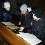 Děti nocovaly v knihovně a  prošly se hradem