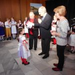 V hotelu Zvíkov soutěžili zpěváci lidových písní. Dubínek, Prácheňáček a Doudlebánek vyšlou zpěvačky na zemské kolo