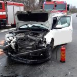 Pod temelínskými věžemi se srazila dvě osobní auta