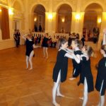 Taneční večírek zahájil narozeninové oslavy Studia Grand
