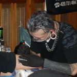 Tattoo Jam s vrhačem nožů a věšením na háky