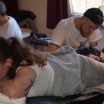 Tattoo Jam s vrhačem nožů a věšením na háky