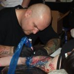 Tattoo Jam s vrhačem nožů a věšením na háky