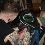 Tattoo Jam s vrhačem nožů a věšením na háky