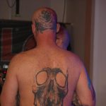 Tattoo Jam s vrhačem nožů a věšením na háky