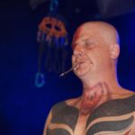 Tattoo Jam s vrhačem nožů a věšením na háky
