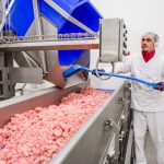 Firma VAFO slavnostně otevřela nový závod na výrobu krmiv pro domácí zvířata v Chotovinách