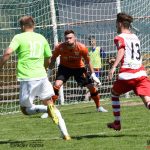 Domácí dvakrát prohrávali o tři góly, pak duel zdramatizovali
