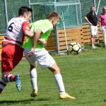 Domácí dvakrát prohrávali o tři góly, pak duel zdramatizovali