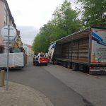 Hasiči nacvičovali montáž protipovodňové bariéry na budějovickém nábřeží